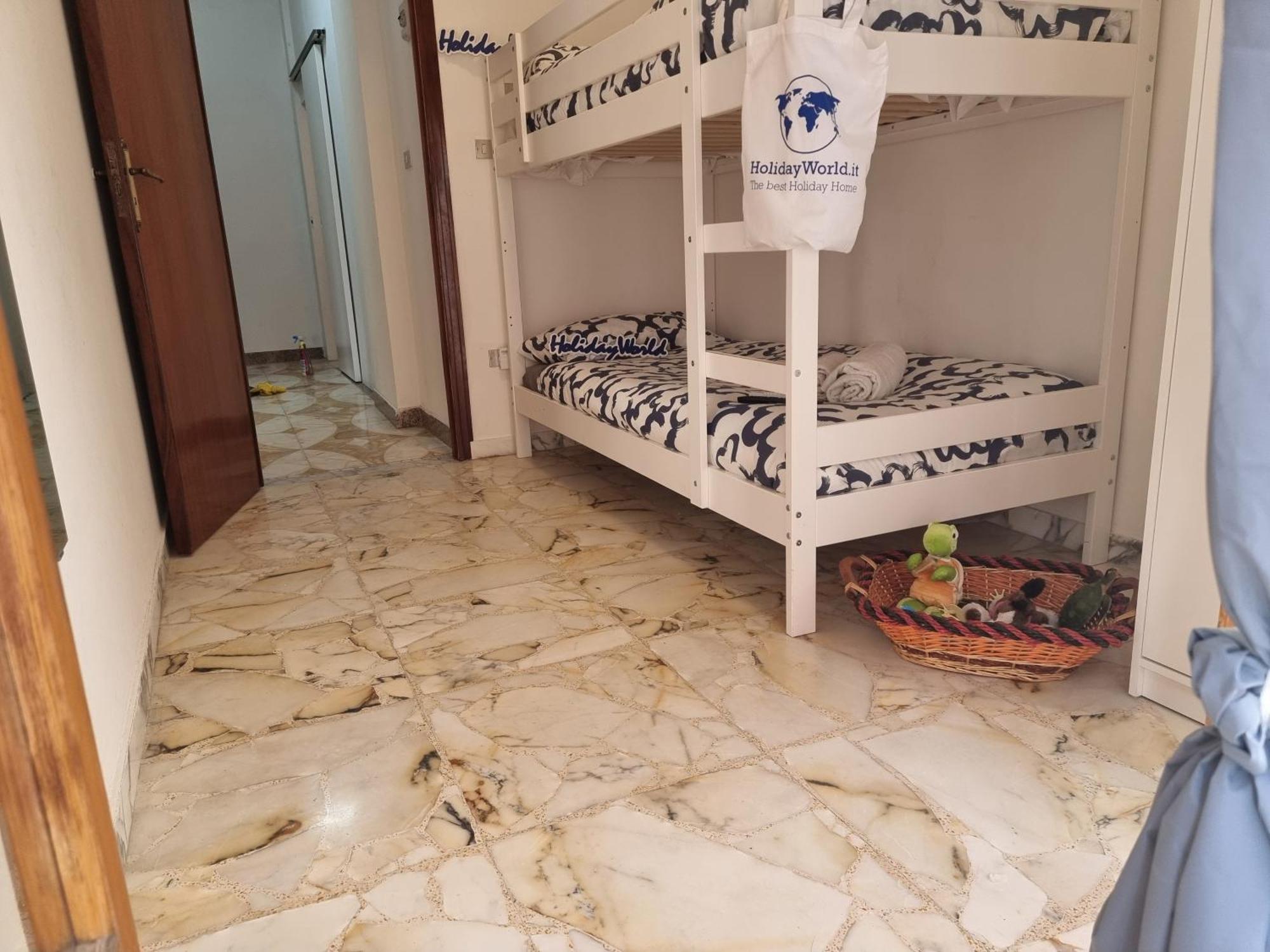 Borgo Di Taormina Apartments By Holiday World Gaggi Екстериор снимка